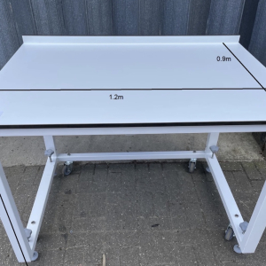 White mobile laboratory bench – lab furniture prop