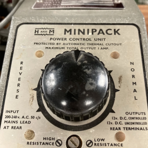 Minipack power control unit with large dial – vintage electronic prop